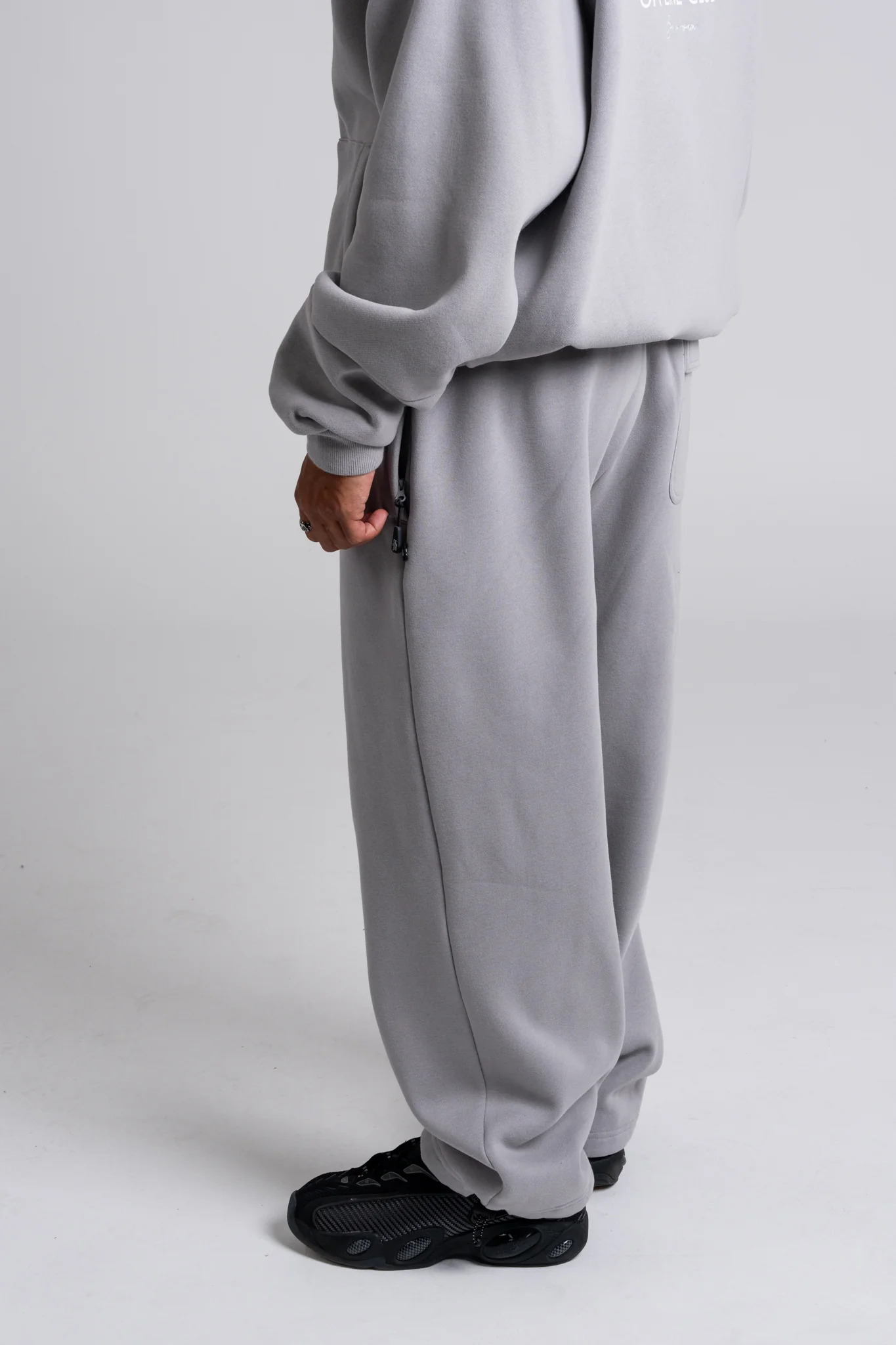 Offline Trackies - Light Grey - Image 12